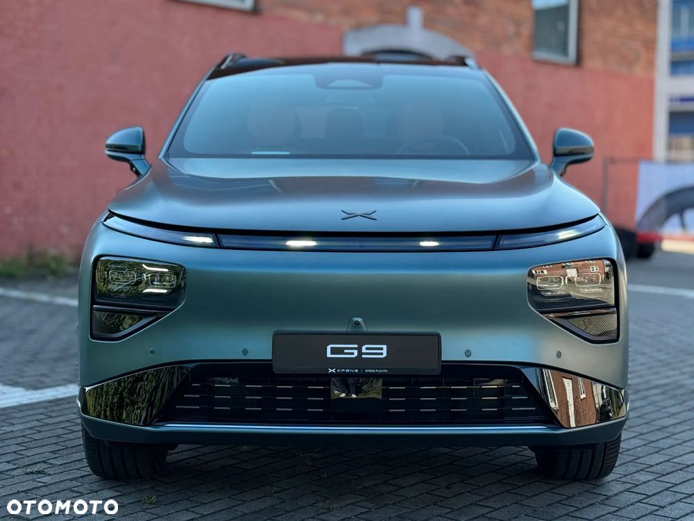 XPeng G9 - 10