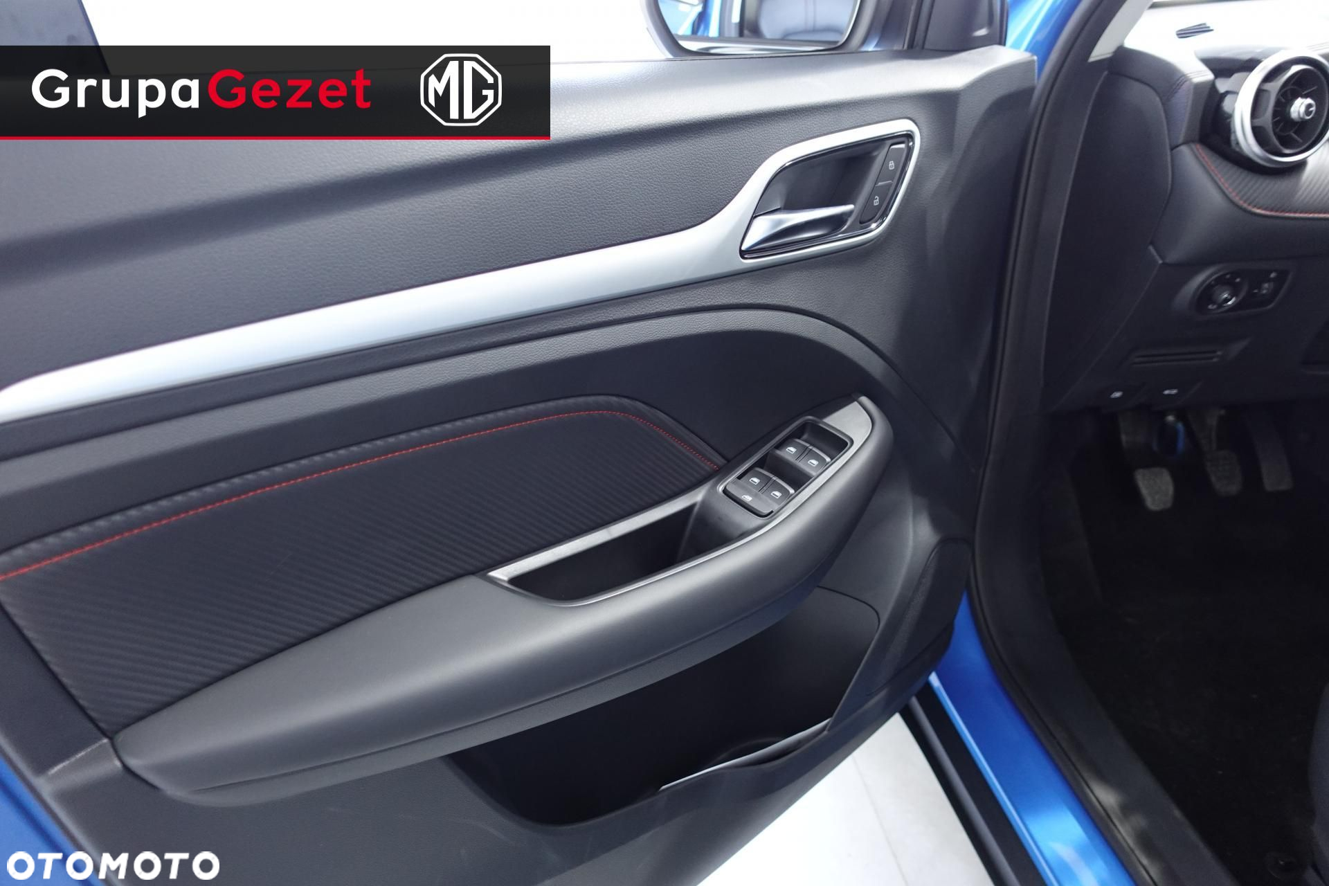 MG ZS - 12