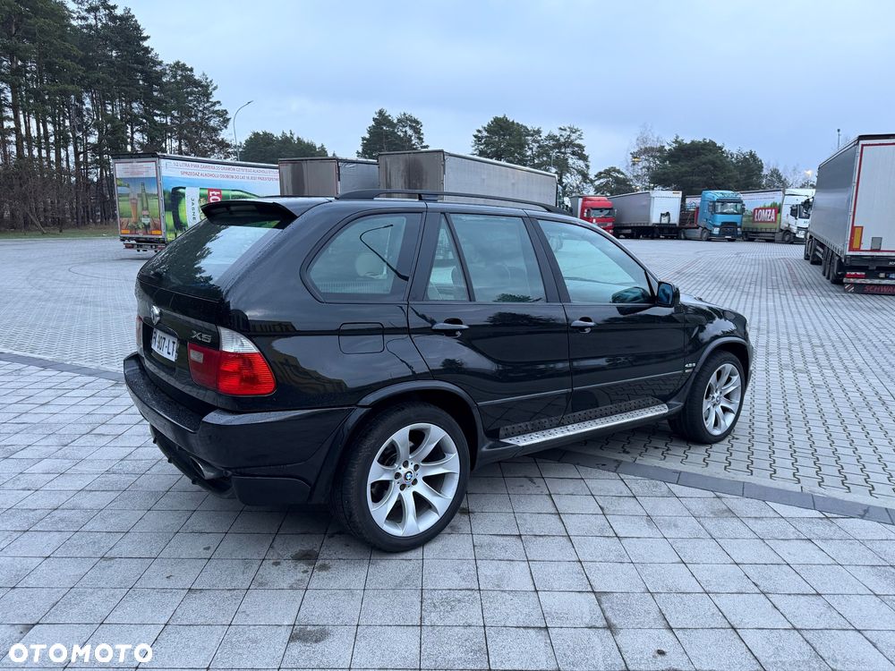 BMW X5 4.8is - 9