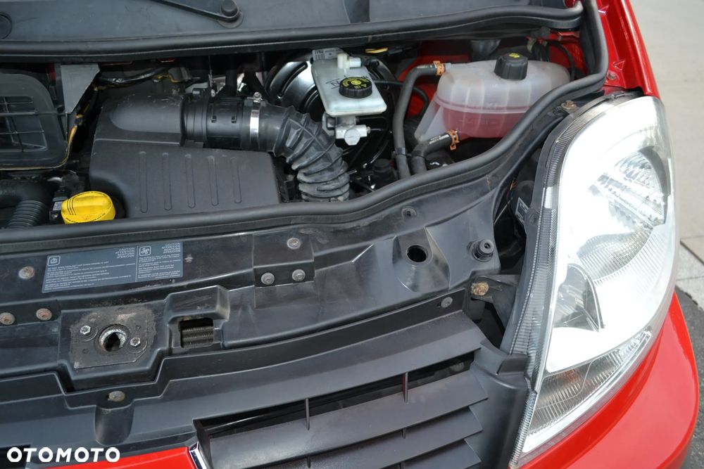 Opel Vivaro - 32