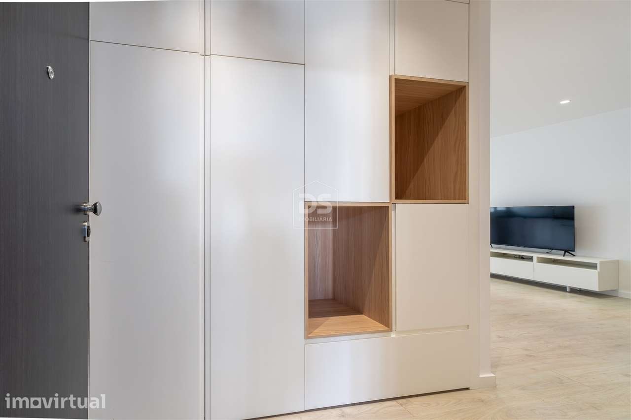 Moderno apartamento T2 no centro da Batalha - Leiria - Grande imagem: 3/31