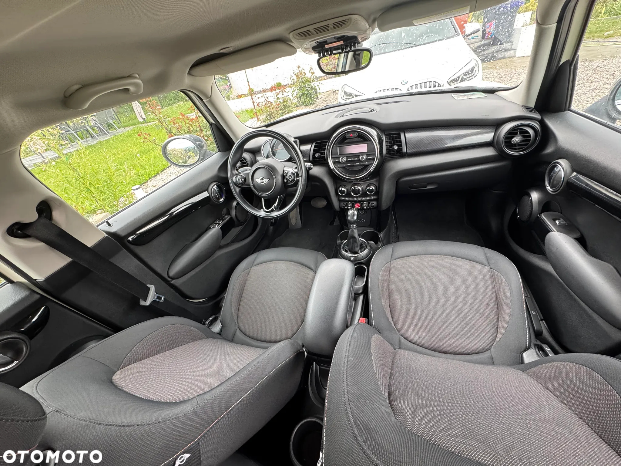 MINI Cooper Standard - 7