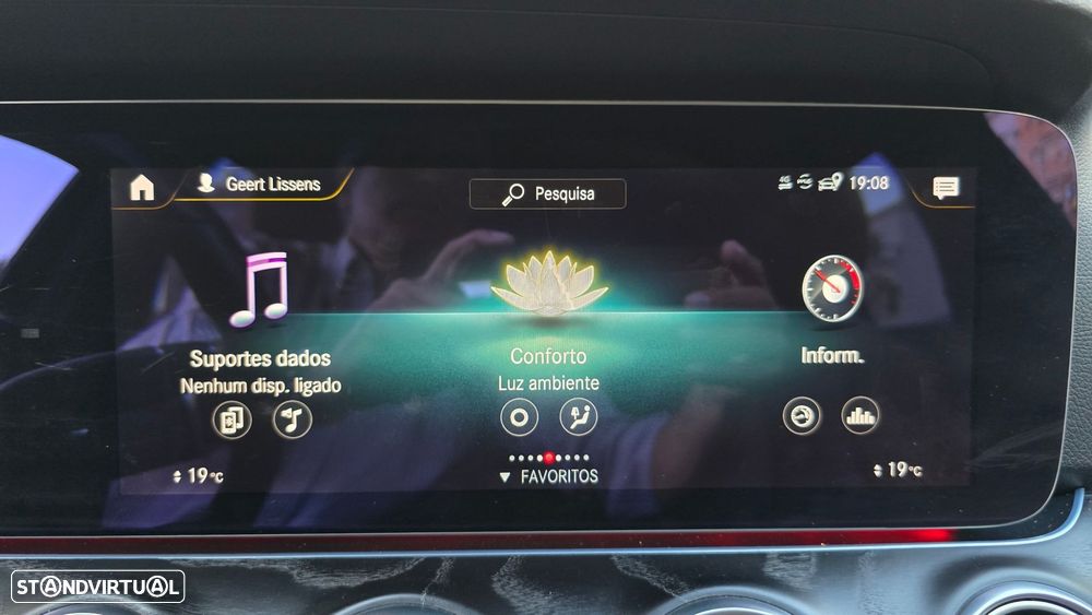 Mercedes-Benz E 220 d Exclusive Line - 48