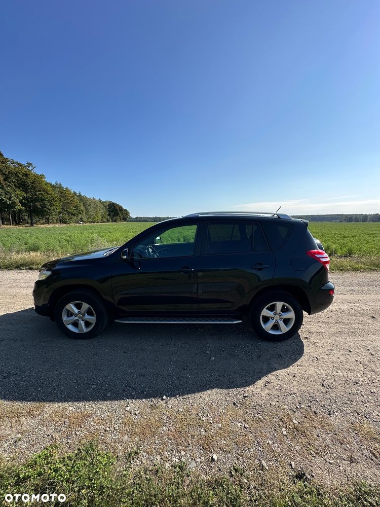 Toyota RAV4 - 6