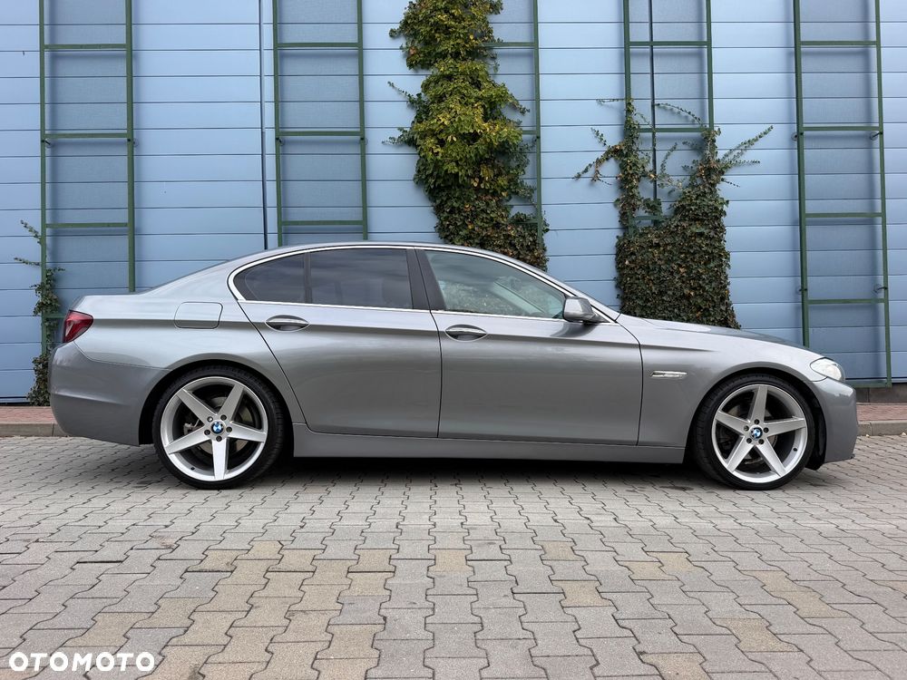 BMW Seria 5 523i - 3