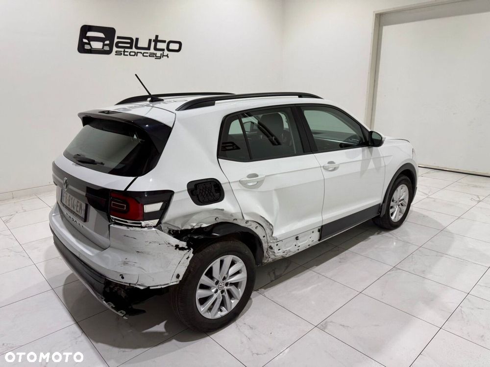 Volkswagen T-Cross - 12