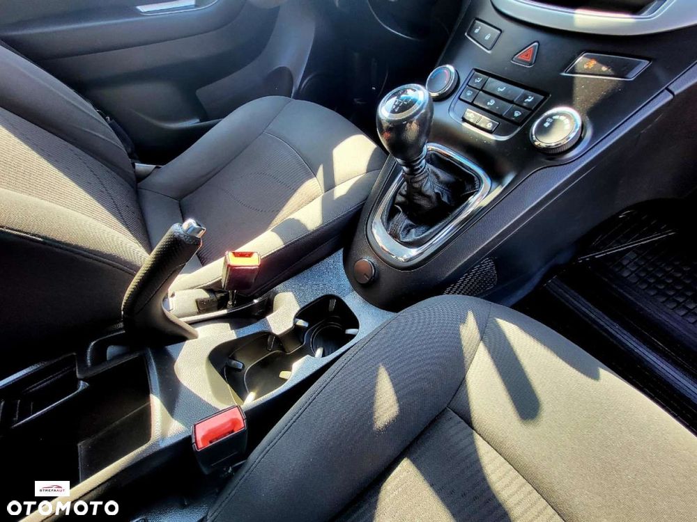 Chevrolet Orlando - 16