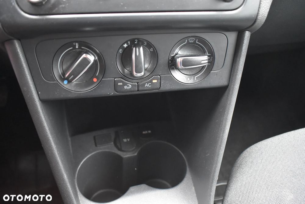 Volkswagen Polo 1.2 Blue Motion Technology Style - 17