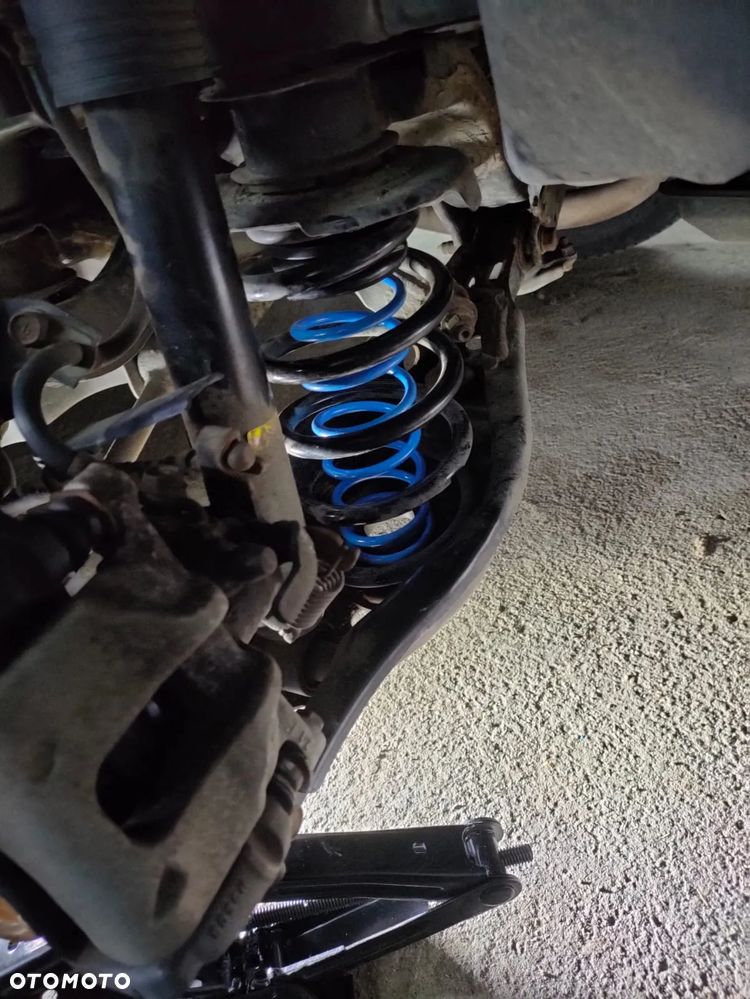 Toyota Auris Hybrid 135 Premium - 6