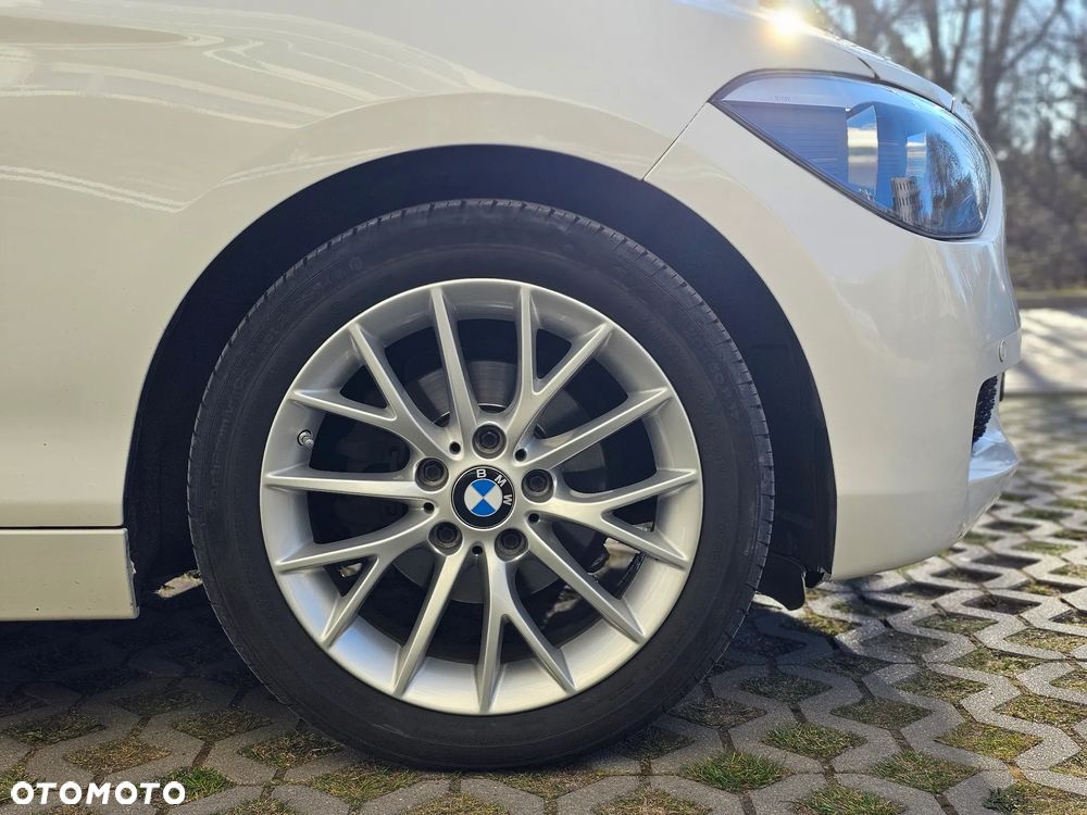 BMW Seria 1 116i - 11