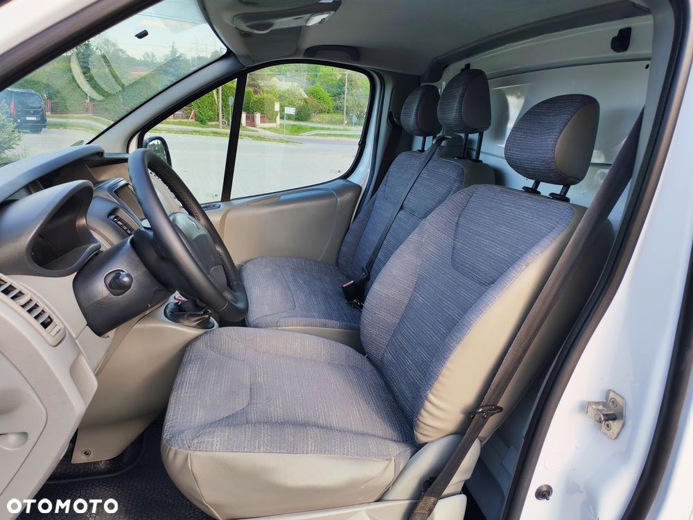 Renault TRAFIC - 11