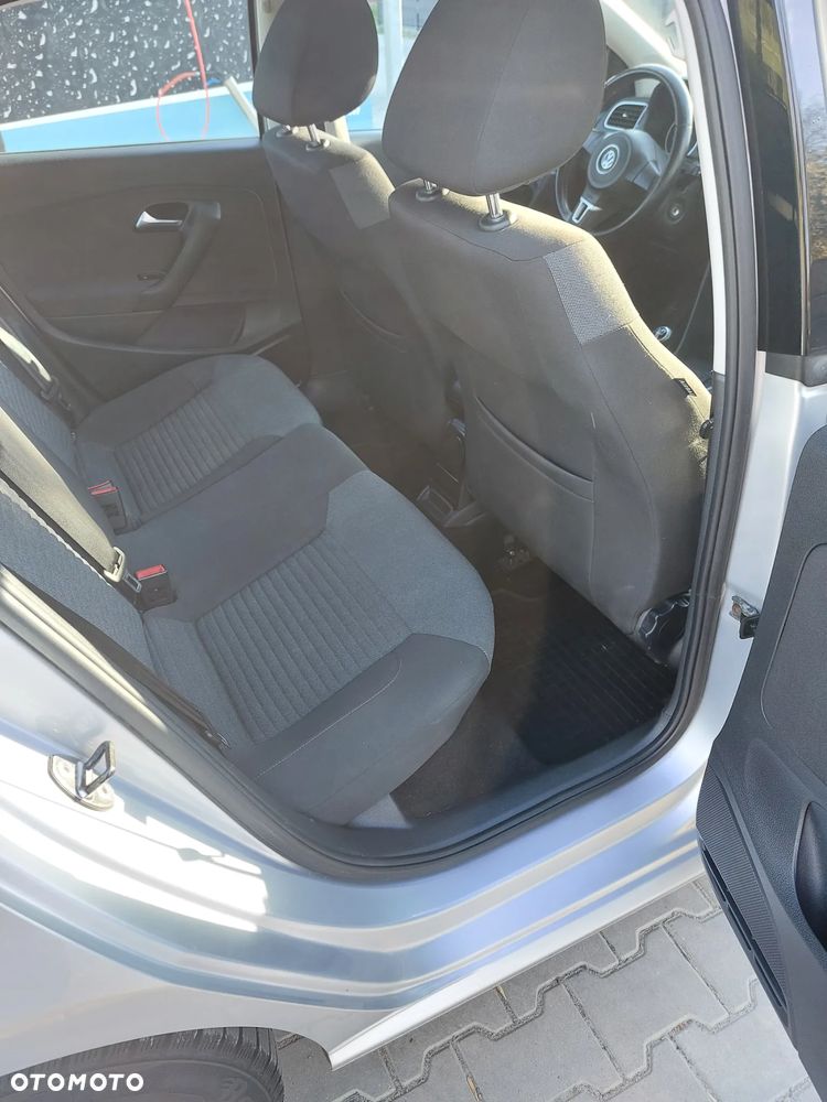 Volkswagen Polo 1.4 16V Comfortline - 8