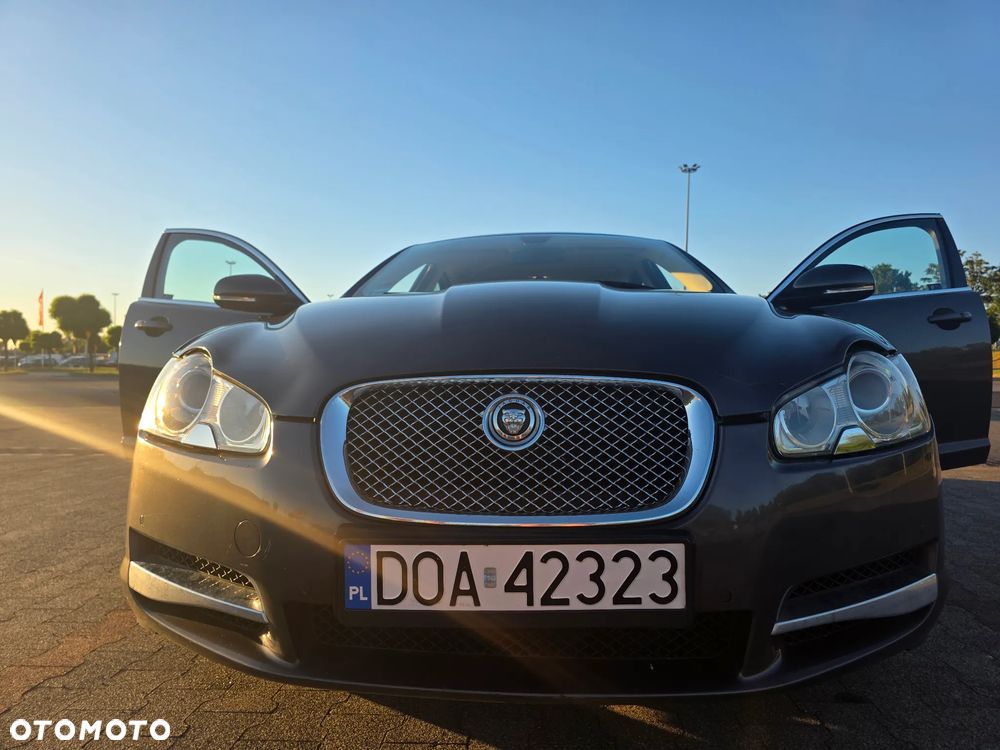Jaguar XF 3.0 V6 D Premium Luxury - 8