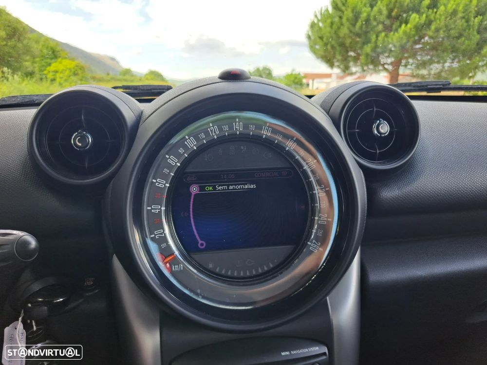 MINI Countryman Cooper D - 24