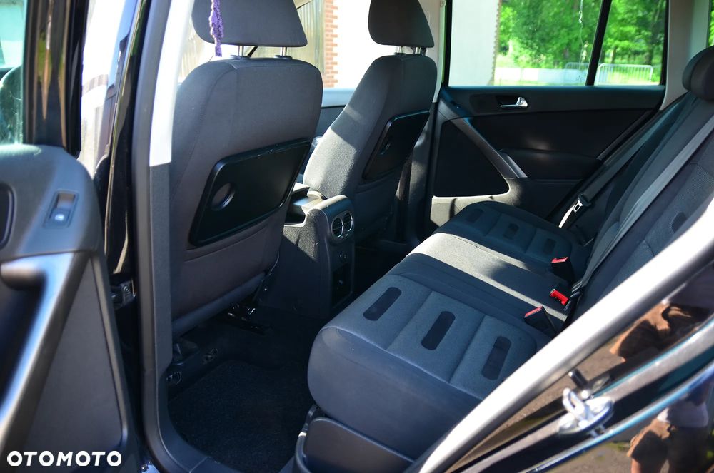 Volkswagen Tiguan - 12