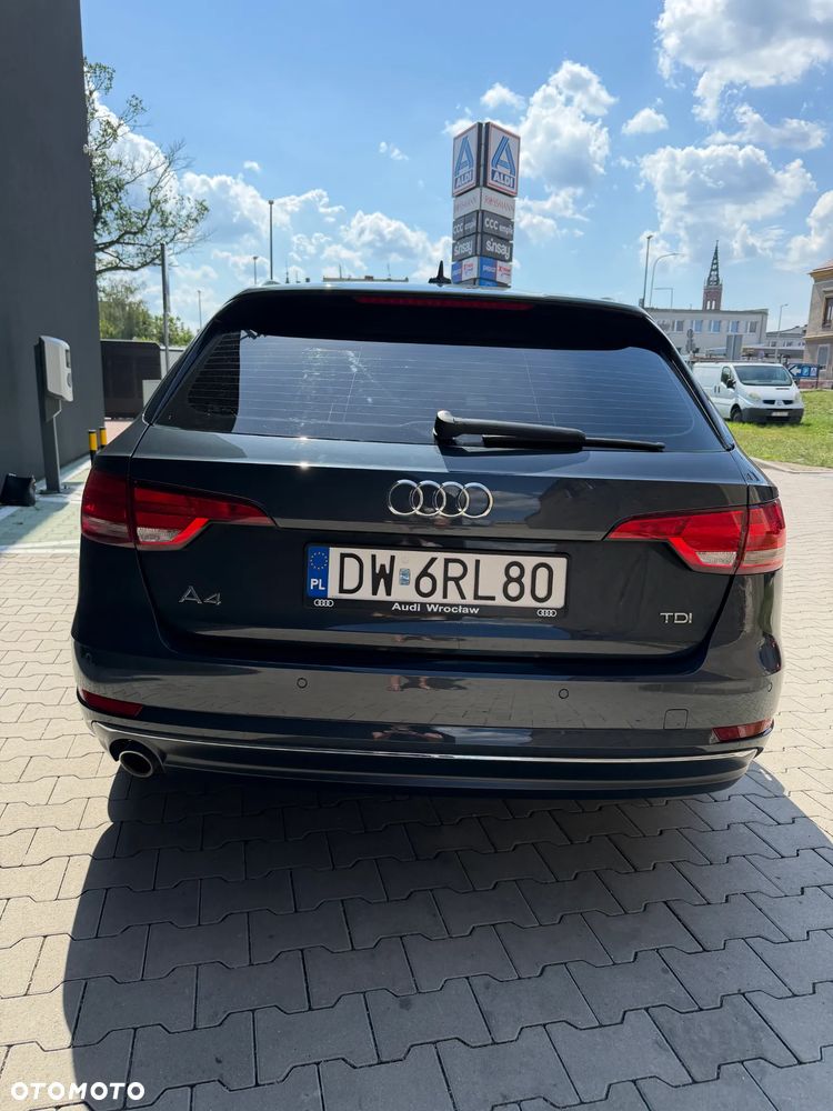 Audi A4 Avant 2.0 TDI S tronic - 13