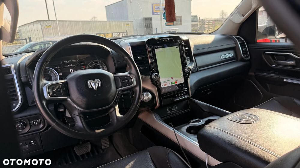 RAM 1500 Crew Cab Longhorn - 18