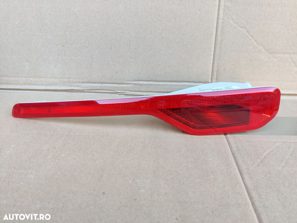 Reflector Catadioptru Ochi pisica stop bec ceata dreapta spate Volvo XC40 C40 2018-2024 Cod 31656866 - 1