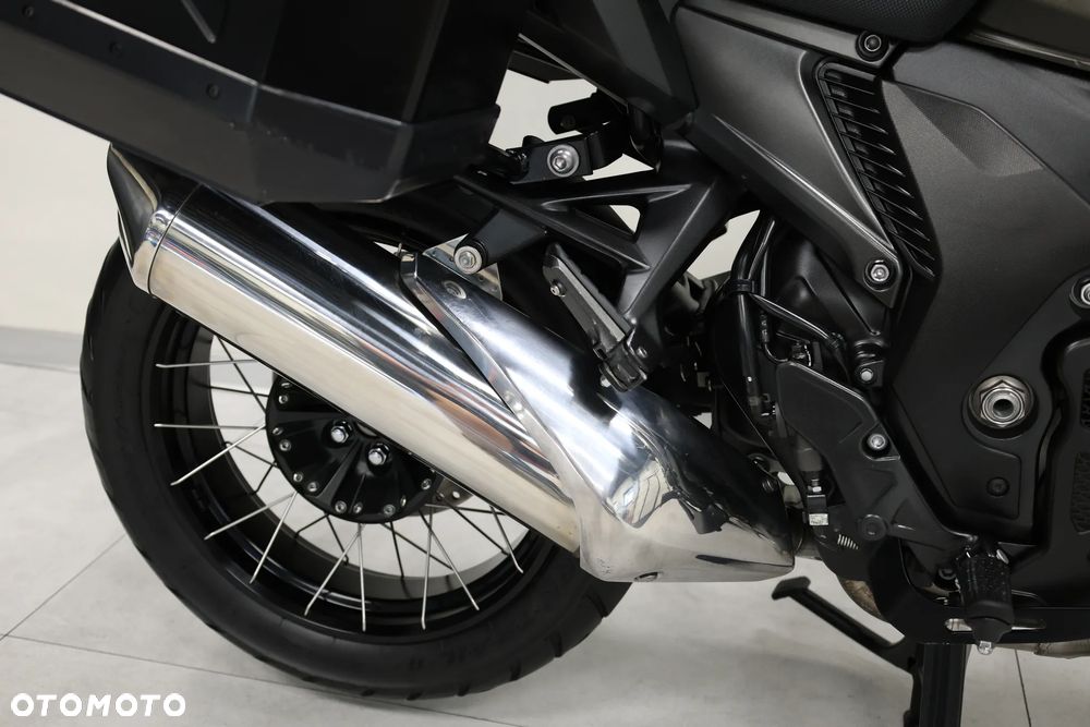 Honda VFR - 32
