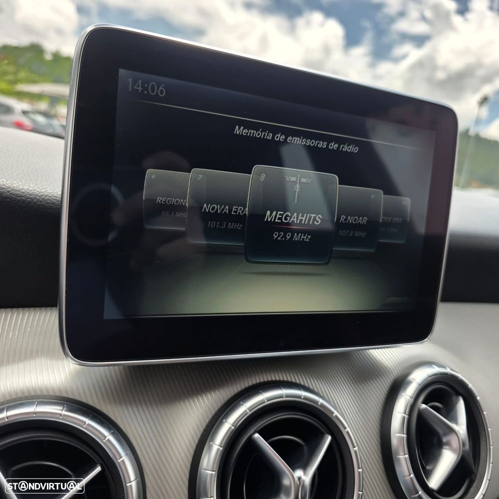 Mercedes-Benz CLA 220 - 24