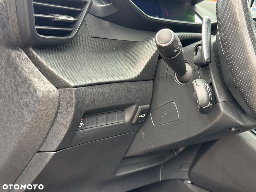 Peugeot 2008 BlueHDi 130 EAT8 GT - 36