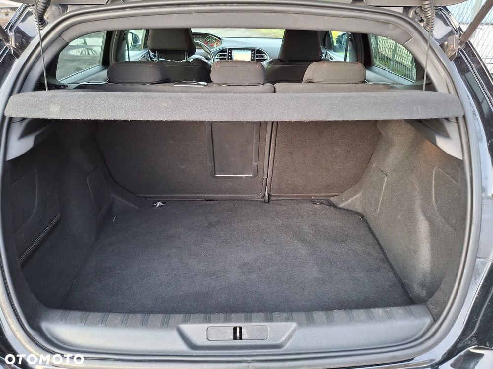 Peugeot 308 - 18