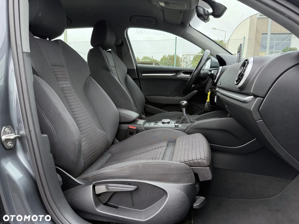 Audi A3 Sportback 1.6 TDI Sport - 28