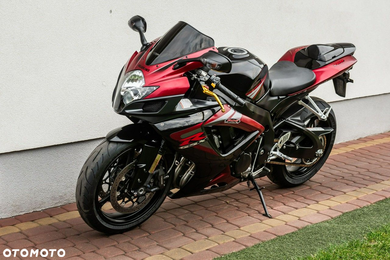 Suzuki GSX-R - 6