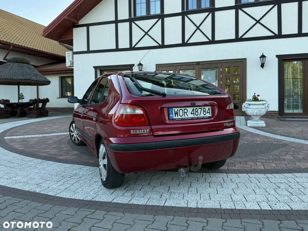 Renault Megane - 8