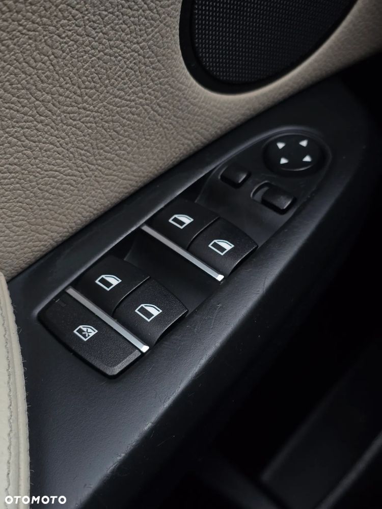 BMW X3 xDrive20i - 27