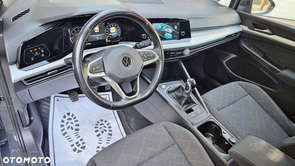 Volkswagen Golf - 13
