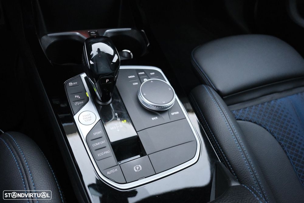 BMW 116 d Pack Desportivo M Auto - 26