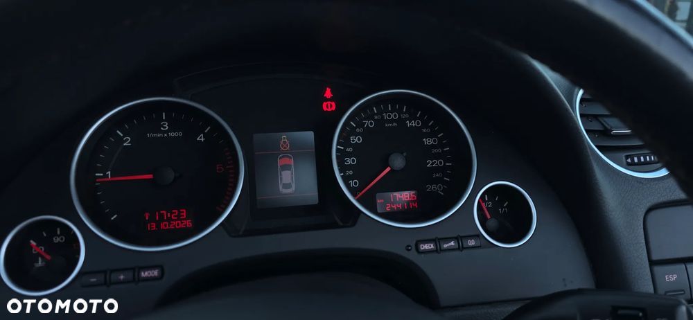 Audi A4 Cabrio 2.0 TDI DPF - 17