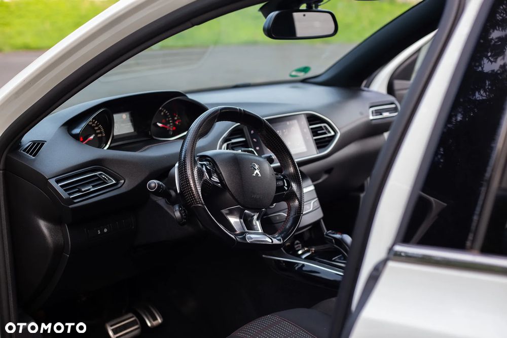 Peugeot 308 BlueHDi 130 EAT8 Stop & Start GT - 23