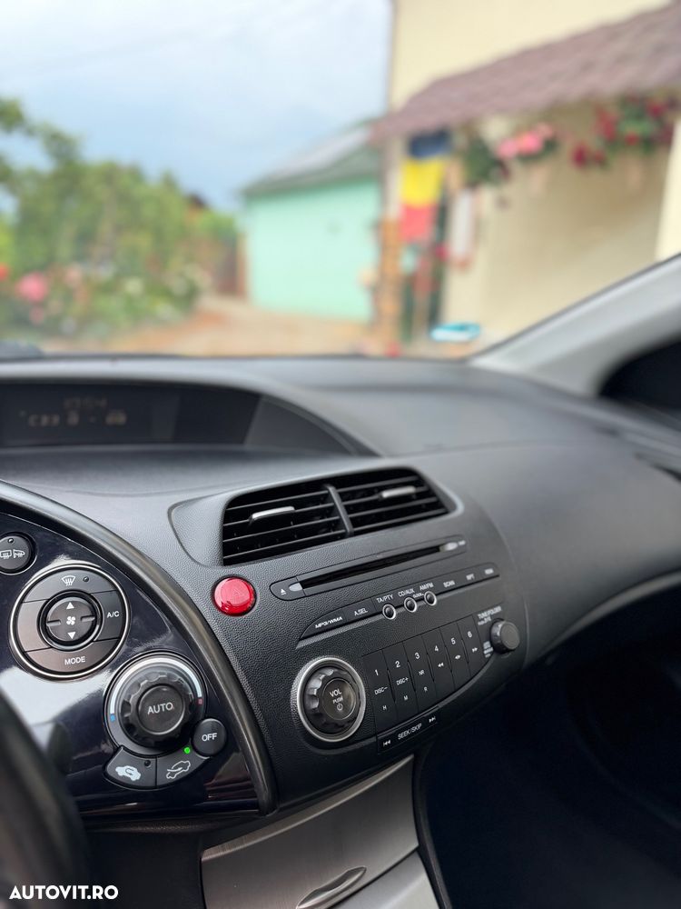 Honda Civic 1.8 TypeS Plus - 16