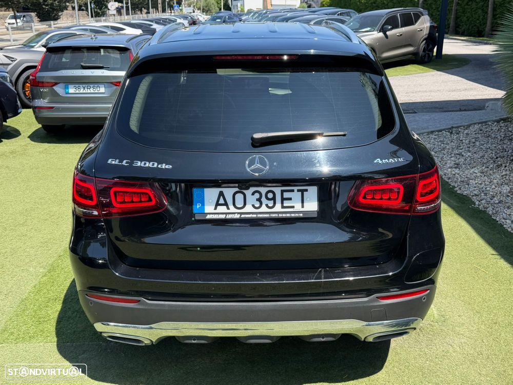 Mercedes-Benz GLC 300 de 4Matic - 12