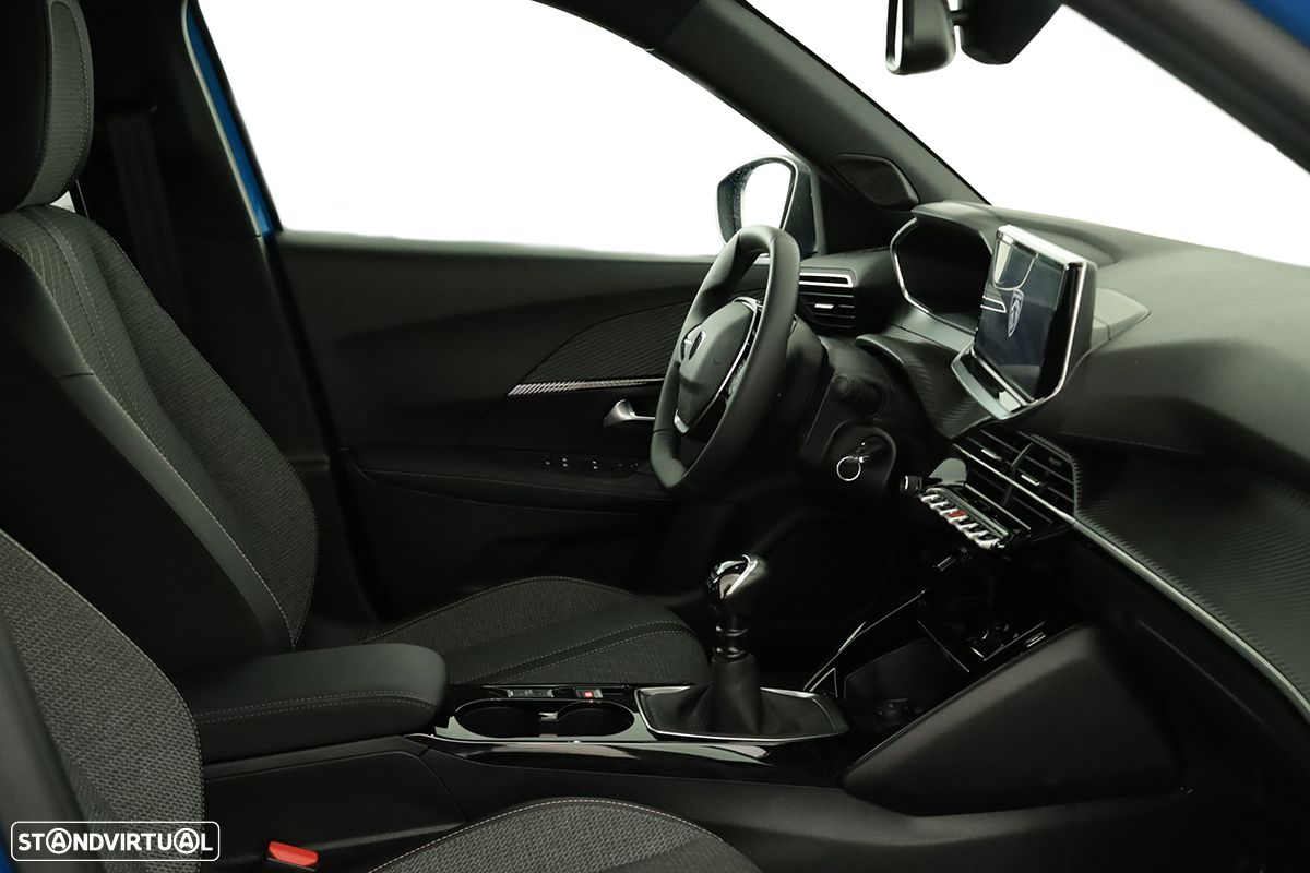 Peugeot 2008 1.2 PureTech Allure - 21