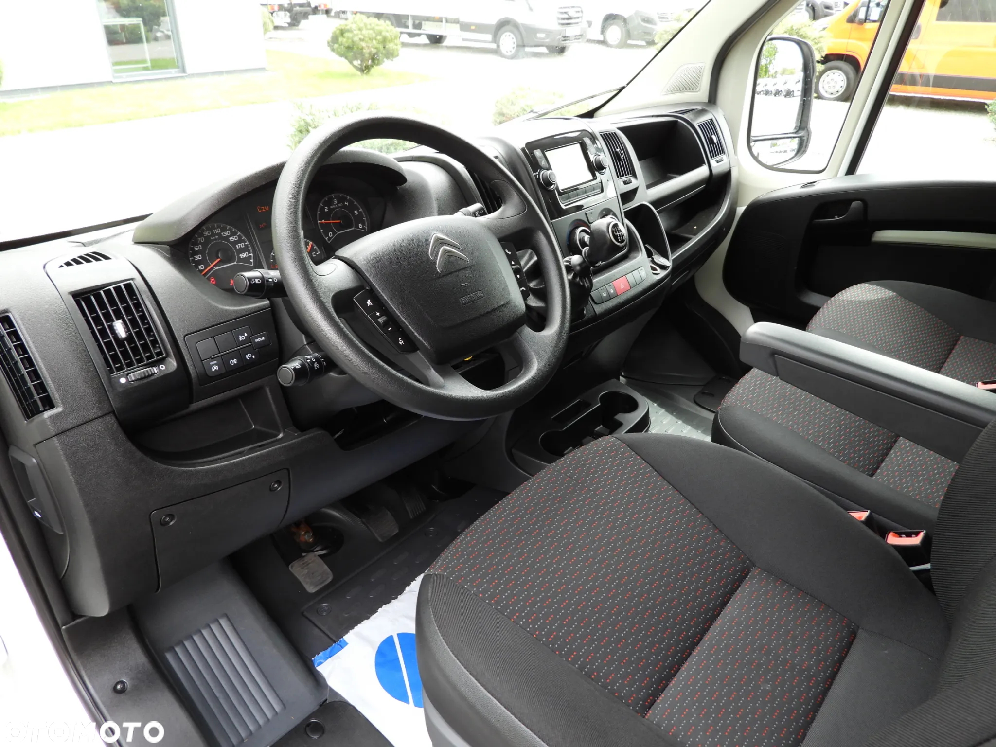 Citroën JUMPER KONTENER WINDA 8 PALET TEMPOMAT NAWIGACJA KLIMATYZACJA 165KM [ N74924 ] - 3