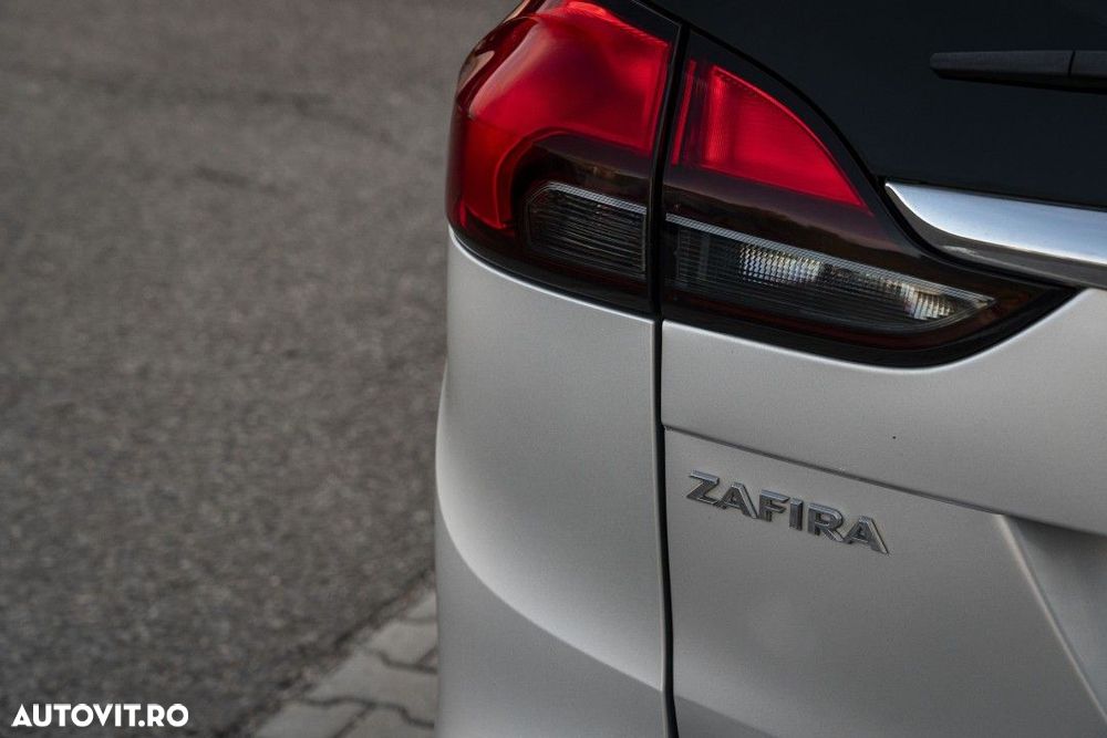 Opel Zafira - 29