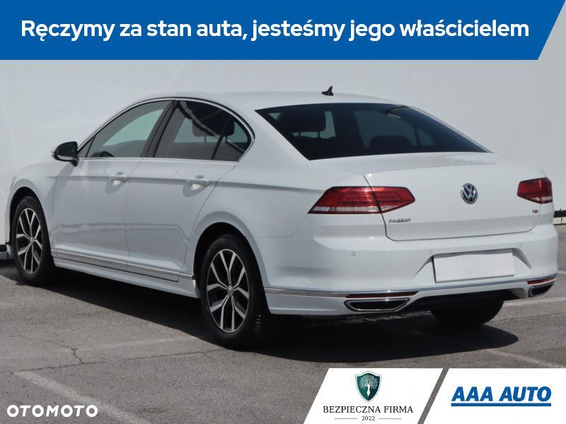 Volkswagen Passat - 6