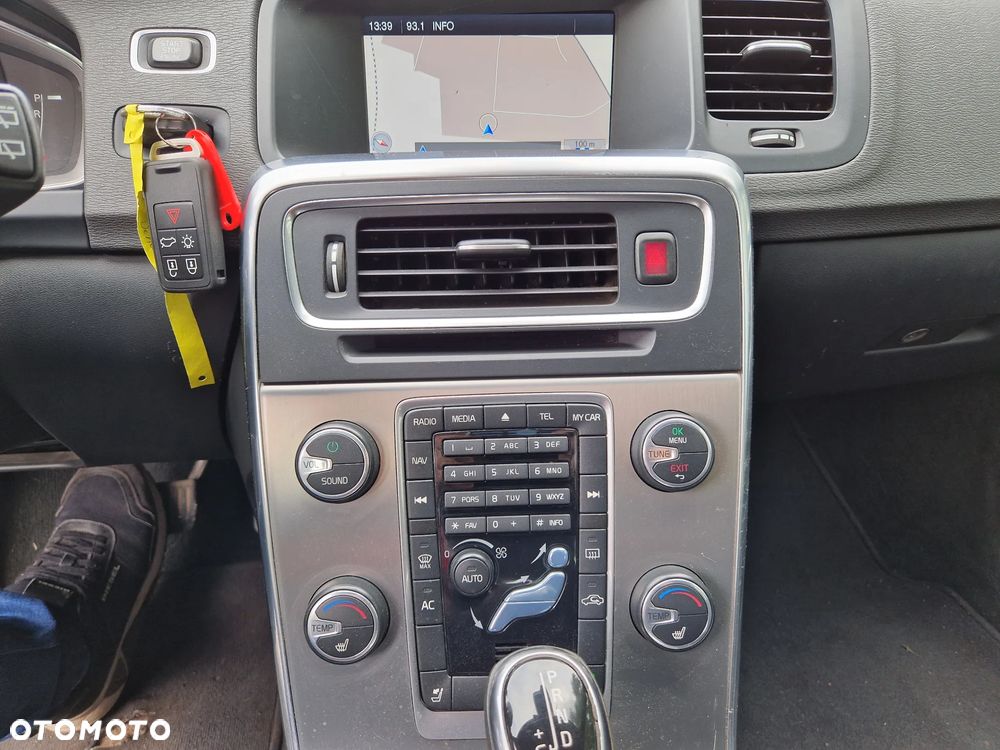 Volvo V60 D3 Kinetic - 11
