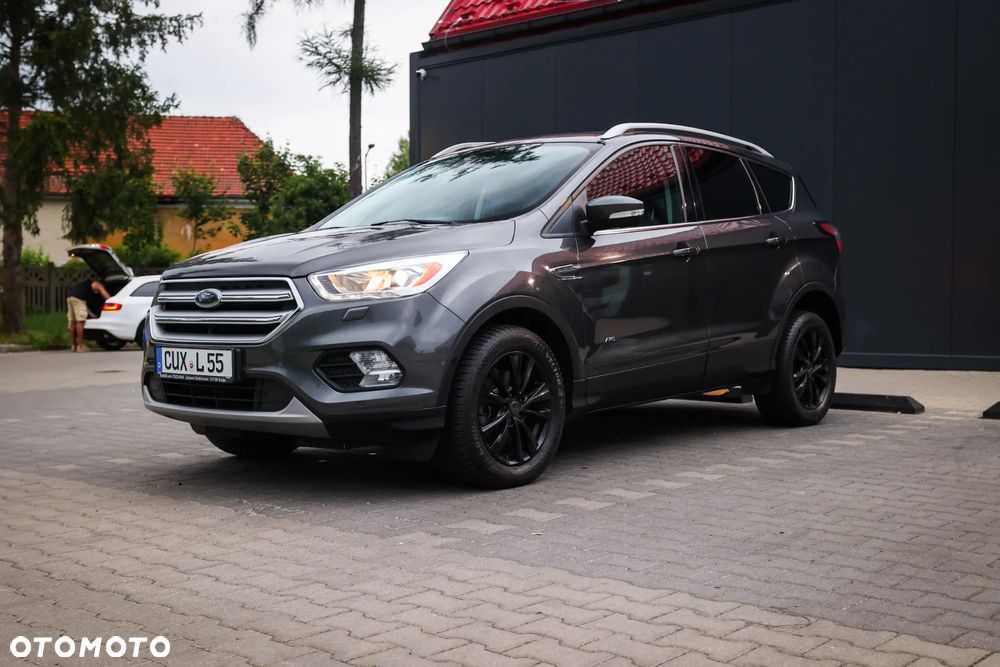 Ford Kuga 2.0 TDCi 4x4 Titanium - 3