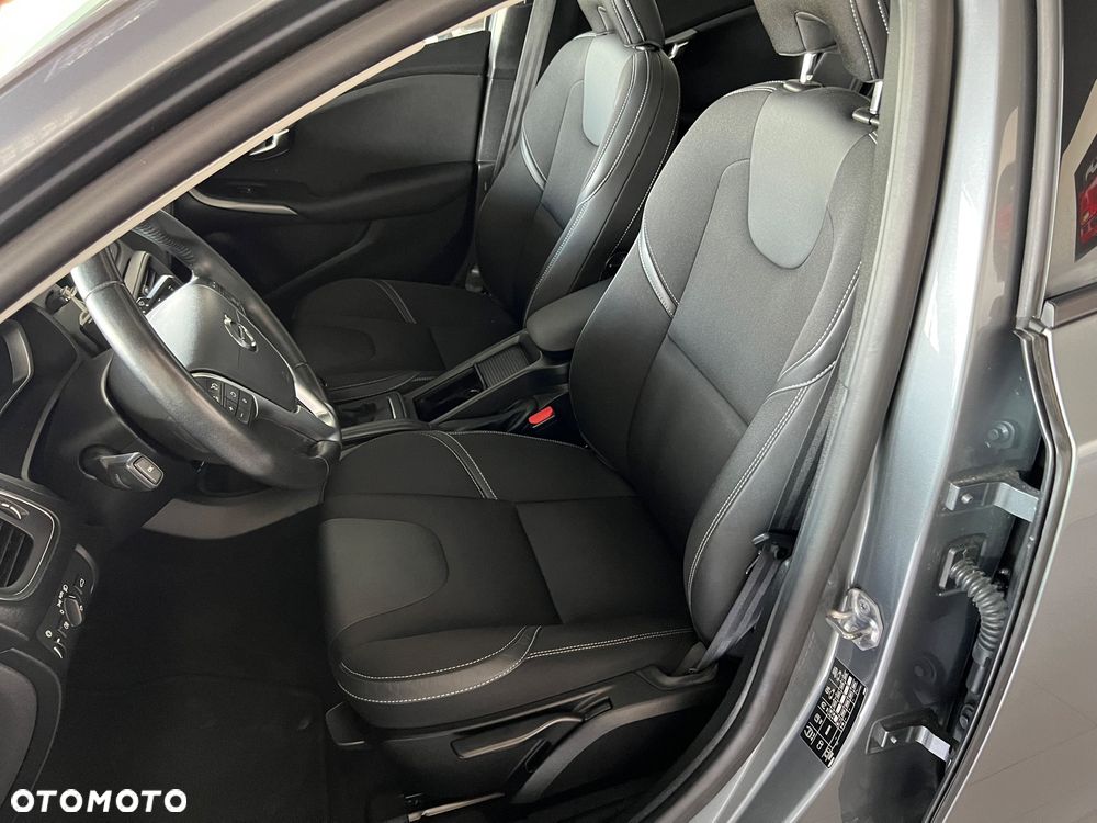 Volvo V40 - 12