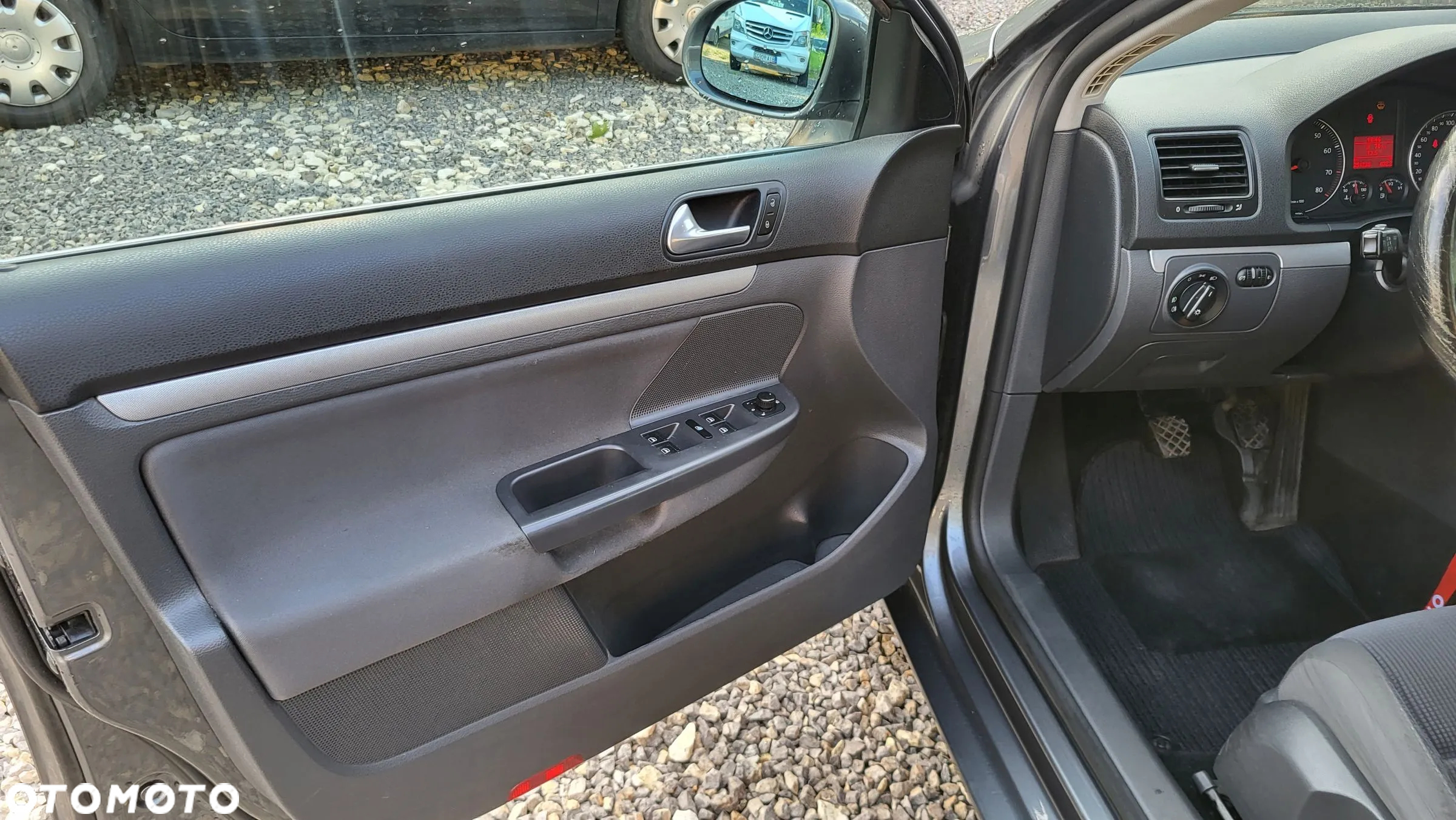 Volkswagen Golf 1.6 Comfortline - 16