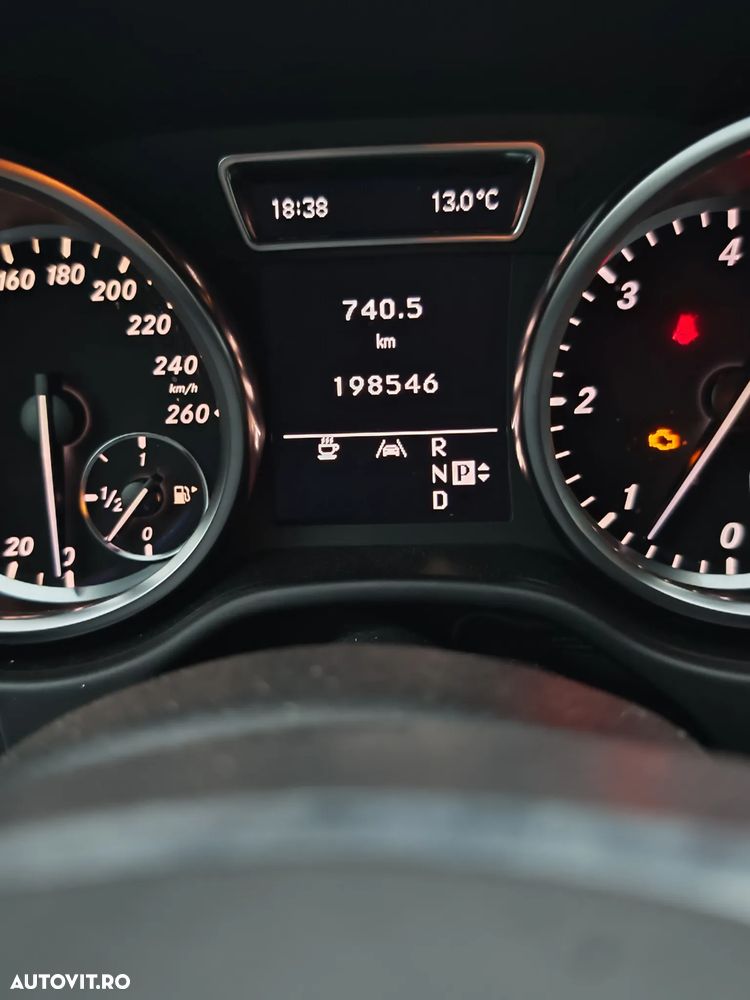 Mercedes-Benz ML 350 BlueTEC 4MATIC Aut - 12