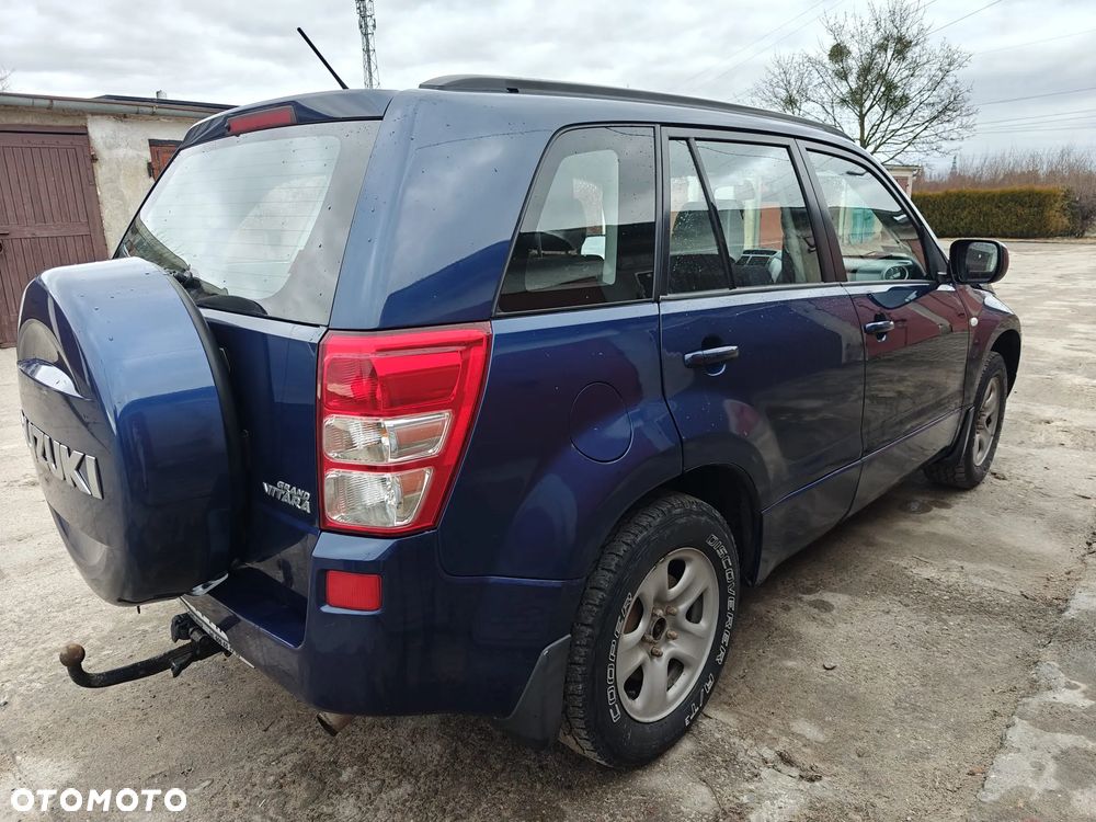 Suzuki Grand Vitara 2.0 - 5