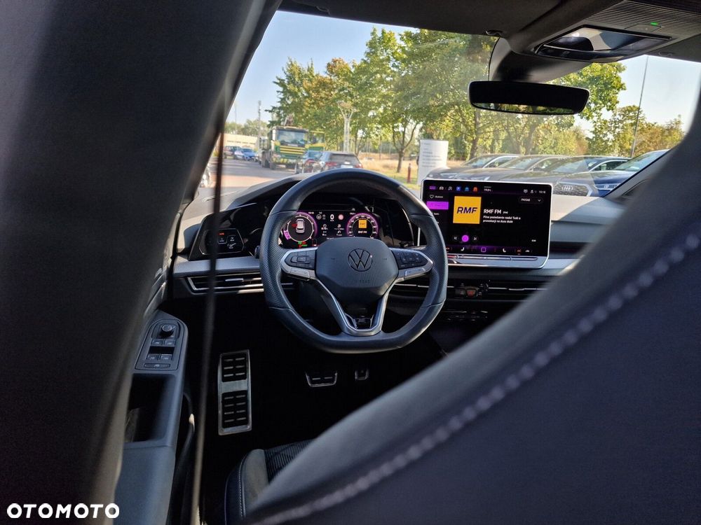 Volkswagen Golf - 21