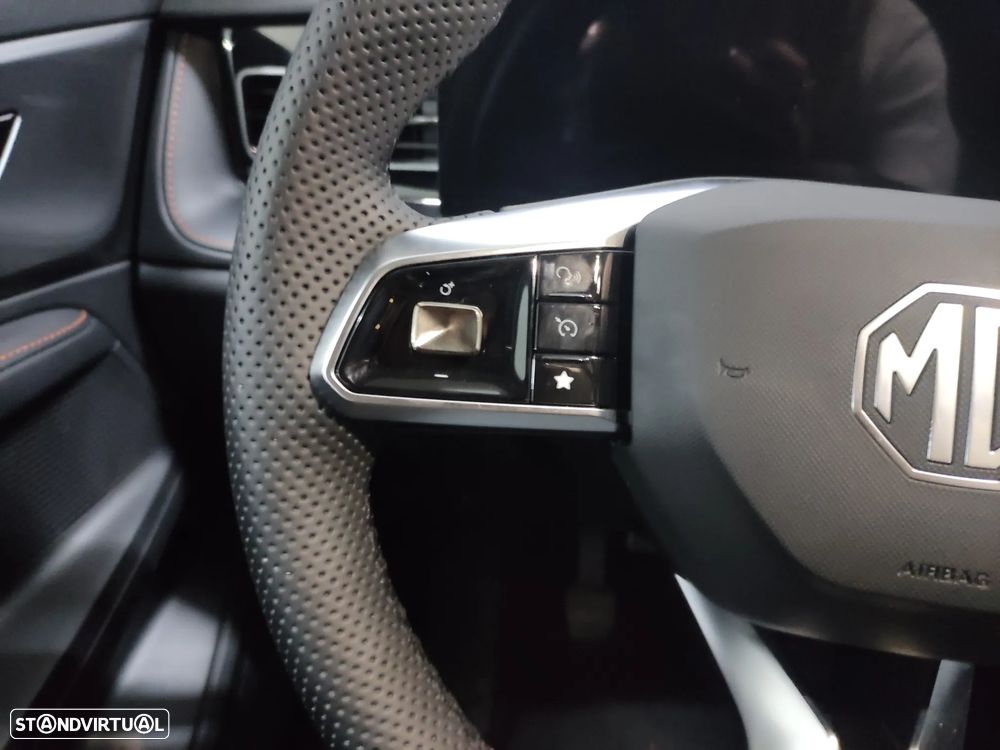 MG HS 1.5 T Comfort - 14