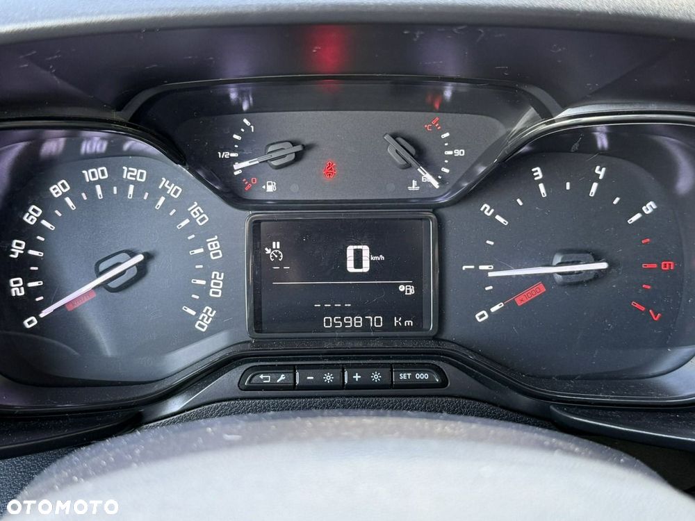 Toyota Proace City - 21