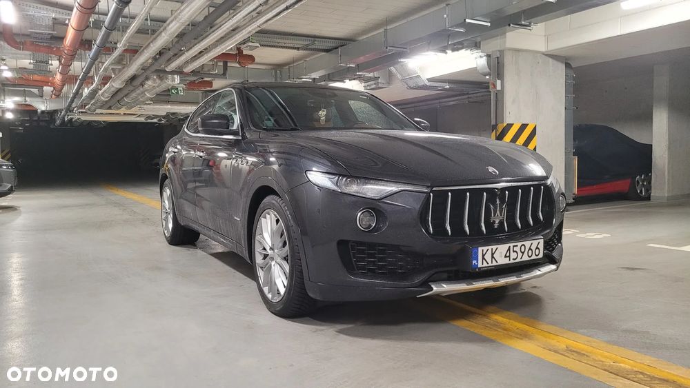 Maserati Levante S Granlusso - 4